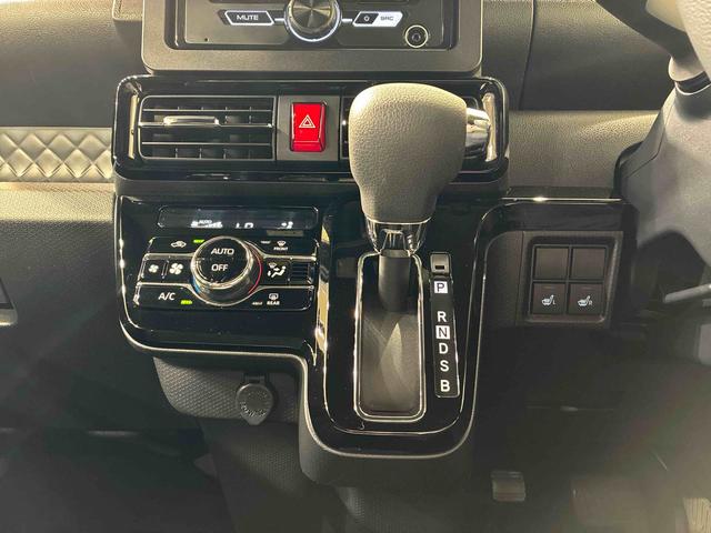 タントカスタムＸスタイルセレクション４ＷＤ　アルミホイール　スマートキー　記録簿　ワンオーナー　エアバッグ　エアコン　パワーステアリング　パワーウィンドウ　ＣＤ　ＡＢＳ（北海道）の中古車