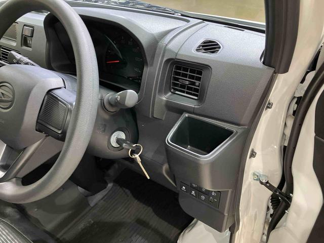 ハイゼットカーゴＤＸ４ＷＤ　アイドリングストップ　オートマチックハイビーム　衝突防止システム　レーンアシスト　キーレスエントリー　記録簿　ワンオーナー　エアバッグ　エアコン　パワーステアリング　パワーウィンドウ　ＡＢＳ（北海道）の中古車