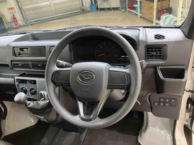 ハイゼットカーゴＤＸ４ＷＤ　アイドリングストップ　オートマチックハイビーム　衝突防止システム　レーンアシスト　キーレスエントリー　記録簿　ワンオーナー　エアバッグ　エアコン　パワーステアリング　パワーウィンドウ　ＡＢＳ（北海道）の中古車