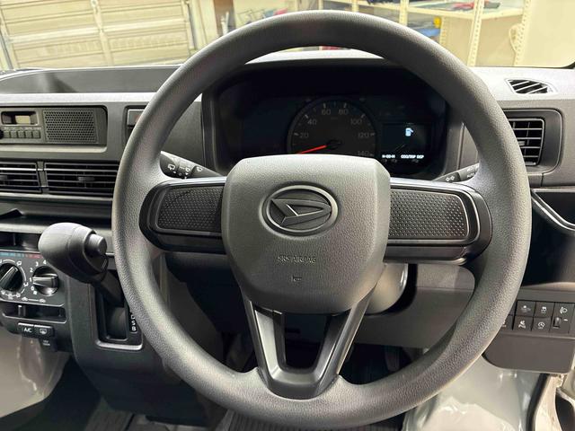 ハイゼットカーゴDX4WD アイドリングストップ オートマチックハイビーム 衝突防止システム レーンアシスト キーレスエントリー 記録簿 ワンオーナー エアバッグ エアコン パワーステアリング パワーウィンドウ ABS(北海道)の中古車