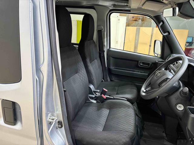 ハイゼットカーゴDX4WD アイドリングストップ オートマチックハイビーム 衝突防止システム レーンアシスト キーレスエントリー 記録簿 ワンオーナー エアバッグ エアコン パワーステアリング パワーウィンドウ ABS(北海道)の中古車