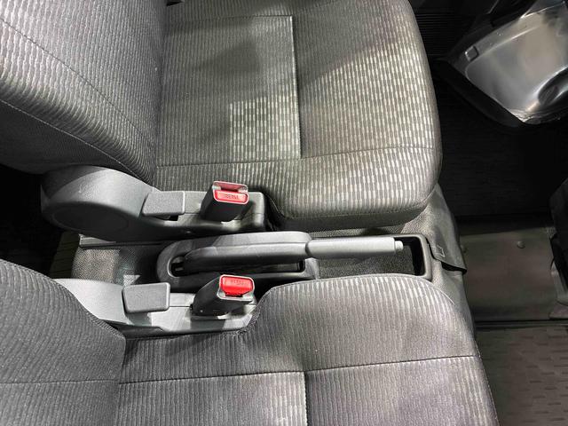 ハイゼットカーゴDX4WD アイドリングストップ オートマチックハイビーム 衝突防止システム レーンアシスト キーレスエントリー 記録簿 ワンオーナー エアバッグ エアコン パワーステアリング パワーウィンドウ ABS(北海道)の中古車