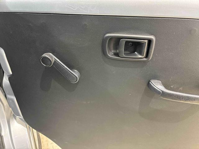 ハイゼットカーゴスペシャル４ＷＤ　アイドリングストップ　記録簿　ワンオーナー　エアコン　パワーステアリング　エアバッグ　ＡＢＳ（北海道）の中古車