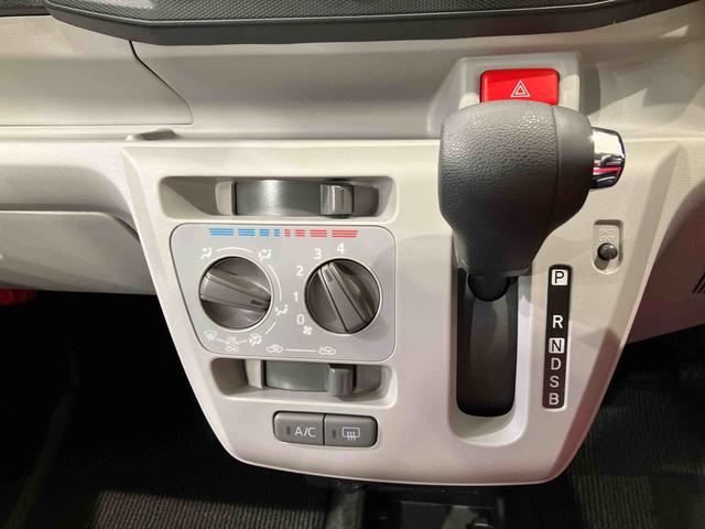 ミライースＸ　リミテッドＳＡIII４ＷＤ　アイドリングストップ　オートマチックハイビーム　衝突防止システム　ＬＥＤヘッドランプ　レーンアシスト　キーレスエントリー　記録簿　ワンオーナー　エアバッグ　エアコン　パワーステアリング　ＣＤ（北海道）の中古車