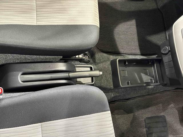 ミライースＸ　ＳＡIII４ＷＤ　アイドリングストップ　オートマチックハイビーム　衝突防止システム　ＬＥＤヘッドランプ　レーンアシスト　キーレスエントリー　記録簿　ワンオーナー　エアバッグ　エアコン　パワーステアリング　ＣＤ（北海道）の中古車