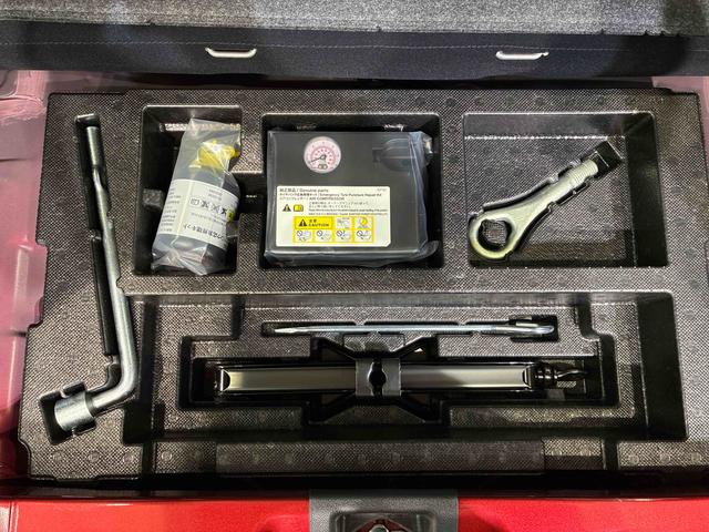 ミライースＸ　ＳＡIII４ＷＤ　アイドリングストップ　オートマチックハイビーム　衝突防止システム　ＬＥＤヘッドランプ　レーンアシスト　キーレスエントリー　記録簿　ワンオーナー　エアバッグ　エアコン　パワーステアリング　ＣＤ（北海道）の中古車