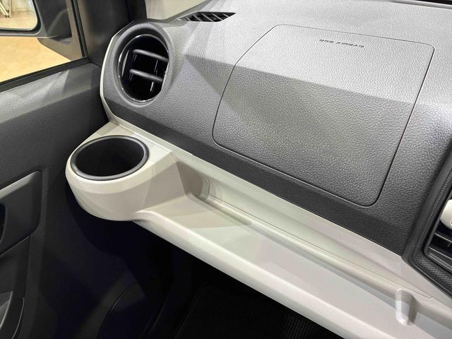 ミライースＸ　リミテッドＳＡIII４ＷＤ　アイドリングストップ　オートマチックハイビーム　衝突防止システム　ＬＥＤヘッドランプ　レーンアシスト　キーレスエントリー　記録簿　ワンオーナー　エアバッグ　エアコン　パワーステアリング　ＣＤ（北海道）の中古車