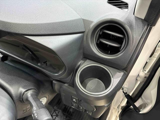 ミライースＬ　ＳＡIII４ＷＤ　アイドリングストップ　オートマチックハイビーム　衝突防止システム　レーンアシスト　キーレスエントリー　記録簿　ワンオーナー　エアバッグ　エアコン　パワーステアリング　パワーウィンドウ　ＣＤ（北海道）の中古車