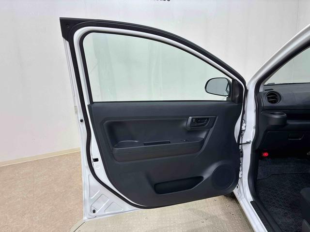 ミライースＬ　ＳＡIII４ＷＤ　アイドリングストップ　オートマチックハイビーム　衝突防止システム　レーンアシスト　キーレスエントリー　記録簿　ワンオーナー　エアバッグ　エアコン　パワーステアリング　パワーウィンドウ　ＣＤ（北海道）の中古車