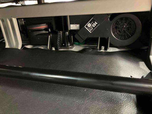 ハイゼットカーゴＤＸ４ＷＤ　アイドリングストップ　オートマチックハイビーム　衝突防止システム　レーンアシスト　キーレスエントリー　記録簿　ワンオーナー　エアバッグ　エアコン　パワーステアリング　パワーウィンドウ　ＡＢＳ（北海道）の中古車