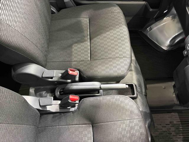 ハイゼットカーゴＤＸ４ＷＤ　アイドリングストップ　オートマチックハイビーム　衝突防止システム　レーンアシスト　キーレスエントリー　記録簿　ワンオーナー　エアバッグ　エアコン　パワーステアリング　パワーウィンドウ　ＡＢＳ（北海道）の中古車