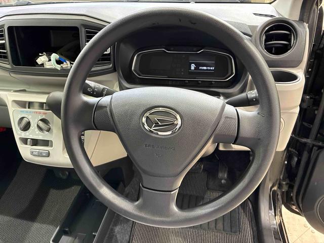 ミライースＸ　リミテッドＳＡIII４ＷＤ　アイドリングストップ　オートマチックハイビーム　衝突防止システム　ＬＥＤヘッドランプ　レーンアシスト　キーレスエントリー　記録簿　ワンオーナー　エアバッグ　エアコン　パワーステアリング　ＡＢＳ（北海道）の中古車