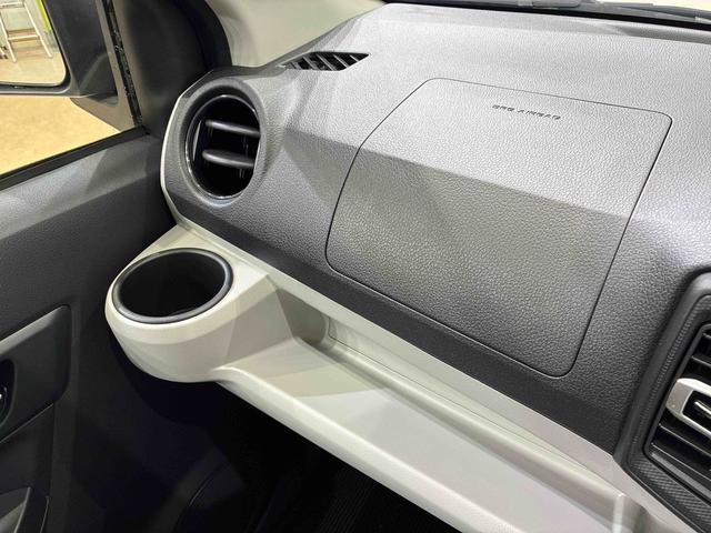 ミライースＸ　リミテッドＳＡIII４ＷＤ　アイドリングストップ　オートマチックハイビーム　衝突防止システム　ＬＥＤヘッドランプ　レーンアシスト　キーレスエントリー　記録簿　ワンオーナー　エアバッグ　エアコン　パワーステアリング　ＡＢＳ（北海道）の中古車