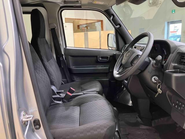 ハイゼットカーゴDX4WD アイドリングストップ オートマチックハイビーム 衝突防止システム レーンアシスト キーレスエントリー 記録簿 ワンオーナー エアバッグ エアコン パワーステアリング パワーウィンドウ ABS(北海道)の中古車