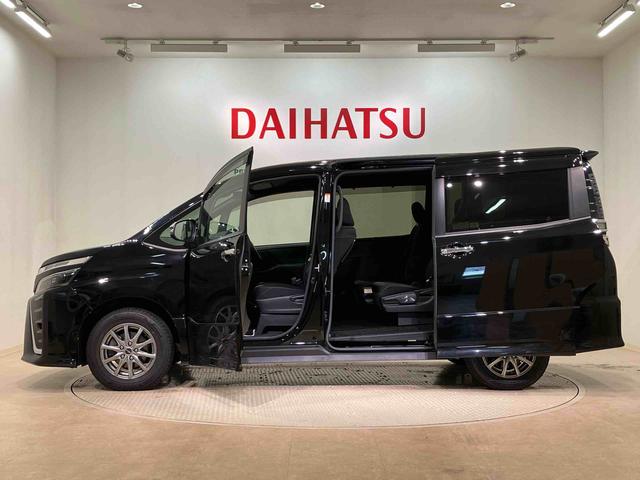 ヴォクシーＺＳ　煌II４ＷＤ　ＥＴＣ　アルミホイール　アイドリングストップ　衝突防止システム　ＬＥＤヘッドランプ　スマートキー　記録簿　禁煙車　ワンオーナー　エアバッグ　エアコン　パワーステアリング　パワーウィンドウ（北海道）の中古車