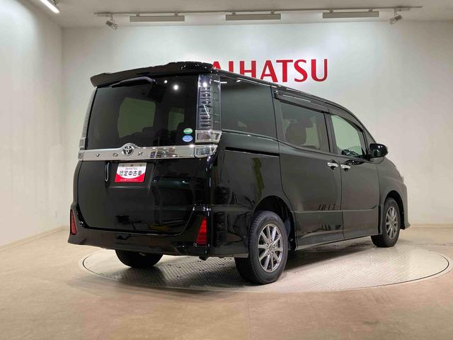 ヴォクシーＺＳ　煌II４ＷＤ　ＥＴＣ　アルミホイール　アイドリングストップ　衝突防止システム　ＬＥＤヘッドランプ　スマートキー　記録簿　禁煙車　ワンオーナー　エアバッグ　エアコン　パワーステアリング　パワーウィンドウ（北海道）の中古車