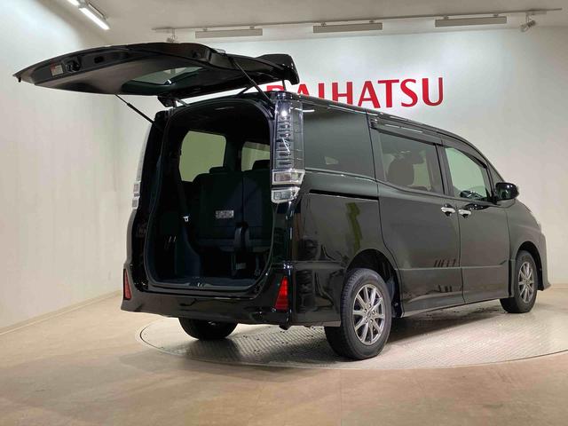 ヴォクシーＺＳ　煌II４ＷＤ　ＥＴＣ　アルミホイール　アイドリングストップ　衝突防止システム　ＬＥＤヘッドランプ　スマートキー　記録簿　禁煙車　ワンオーナー　エアバッグ　エアコン　パワーステアリング　パワーウィンドウ（北海道）の中古車