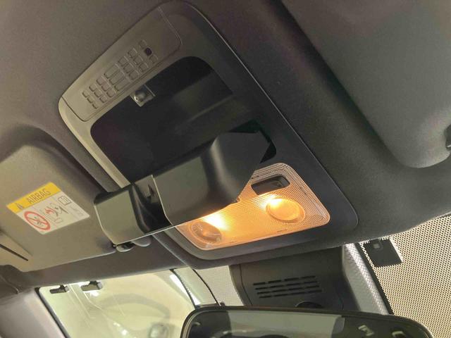 ヴォクシーＺＳ　煌II４ＷＤ　ＥＴＣ　アルミホイール　アイドリングストップ　衝突防止システム　ＬＥＤヘッドランプ　スマートキー　記録簿　禁煙車　ワンオーナー　エアバッグ　エアコン　パワーステアリング　パワーウィンドウ（北海道）の中古車