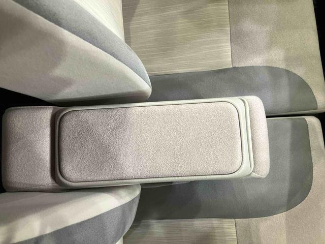 キャストスタイルＸ　リミテッド　ＳＡIII４ＷＤ　アルミホイール　アイドリングストップ　オートマチックハイビーム　衝突防止システム　レーンアシスト　スマートキー　記録簿　禁煙車　エアバッグ　エアコン　パワーステアリング　パワーウィンドウ　ＣＤ（北海道）の中古車