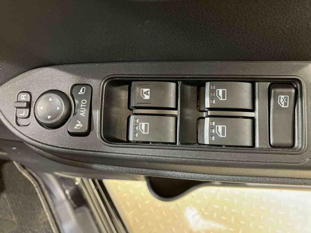 タントカスタムＸ４ＷＤ　アルミホイール　シートヒーター　アイドリングストップ　オートマチックハイビーム　衝突防止システム　ＬＥＤヘッドランプ　レーンアシスト　スマートキー　記録簿　ワンオーナー　エアバッグ　エアコン（北海道）の中古車