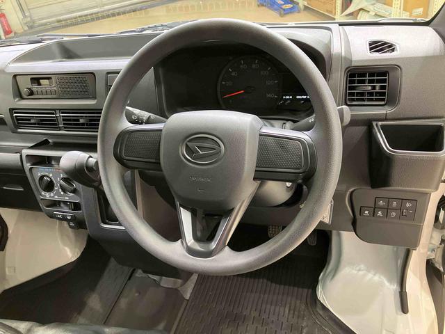 ハイゼットカーゴＤＸ４ＷＤ　アイドリングストップ　オートマチックハイビーム　衝突防止システム　レーンアシスト　キーレスエントリー　記録簿　ワンオーナー　エアバッグ　エアコン　パワーステアリング　パワーウィンドウ　ＡＢＳ（北海道）の中古車