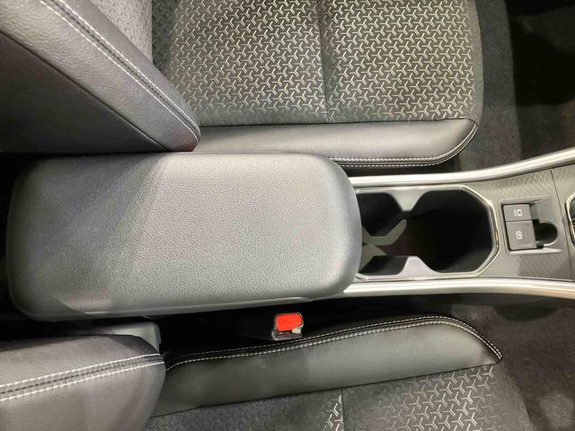 ロッキープレミアムG4WD アルミホイール シートヒーター ターボ アイドリングストップ オートマチックハイビーム 衝突防止システム LEDヘッドランプ レーンアシスト スマートキー 記録簿 ワンオーナー エアバッグ(北海道)の中古車