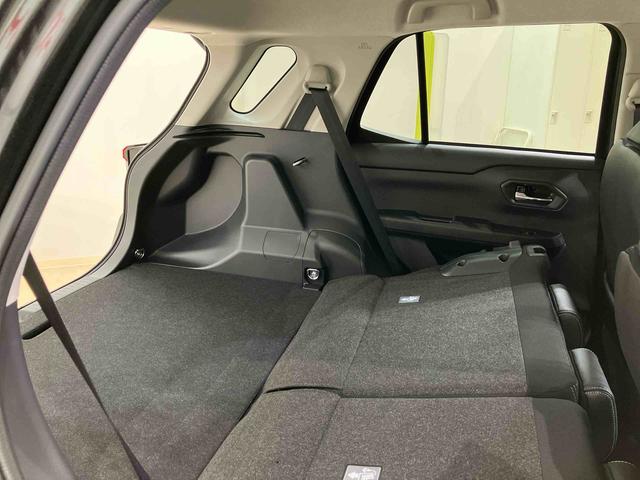 ロッキープレミアムG4WD アルミホイール シートヒーター ターボ アイドリングストップ オートマチックハイビーム 衝突防止システム LEDヘッドランプ レーンアシスト スマートキー 記録簿 ワンオーナー エアバッグ(北海道)の中古車