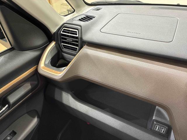 ムーヴRS4WD アルミホイール ターボ アイドリングストップ オートマチックハイビーム 衝突防止システム LEDヘッドランプ レーンアシスト スマートキー 記録簿 ワンオーナー エアバッグ エアコン ABS(北海道)の中古車