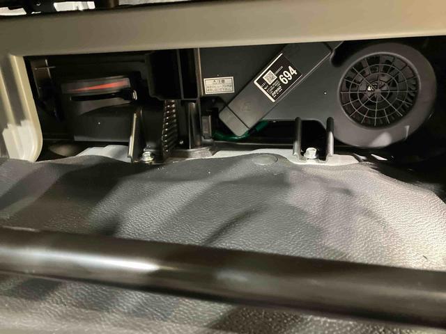 ハイゼットカーゴDX4WD アイドリングストップ オートマチックハイビーム 衝突防止システム レーンアシスト キーレスエントリー 記録簿 ワンオーナー エアバッグ エアコン パワーステアリング パワーウィンドウ ABS(北海道)の中古車