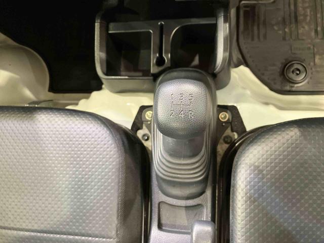 ハイゼットトラックスタンダード　農用スペシャル４ＷＤ　アイドリングストップ　オートマチックハイビーム　衝突防止システム　レーンアシスト　記録簿　エアコン　パワーステアリング　エアバッグ　ＣＤ　ＡＢＳ（北海道）の中古車