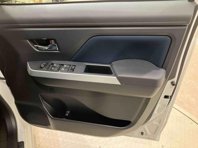 トールカスタムG4WD アルミホイール アイドリングストップ オートマチックハイビーム 衝突防止システム LEDヘッドランプ レーンアシスト スマートキー 記録簿 ワンオーナー エアバッグ エアコン パワーウィンドウ(北海道)の中古車