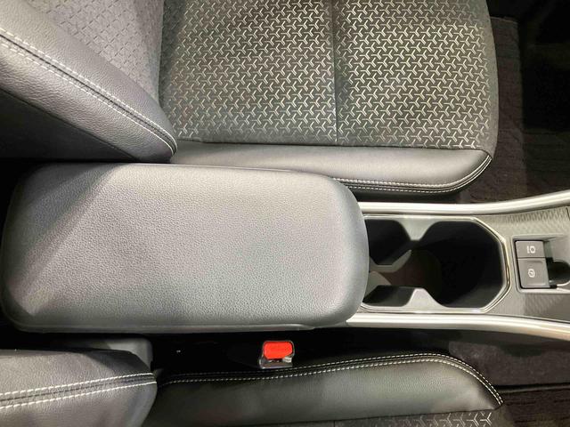 ロッキープレミアムＧ４ＷＤ　アルミホイール　シートヒーター　ターボ　アイドリングストップ　オートマチックハイビーム　衝突防止システム　ＬＥＤヘッドランプ　レーンアシスト　スマートキー　記録簿　ワンオーナー　エアバッグ（北海道）の中古車