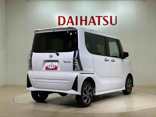 タントカスタムＸ４ＷＤ　アルミホイール　スマートキー　記録簿　ワンオーナー　エアバッグ　エアコン　パワーステアリング　パワーウィンドウ　ＡＢＳ（北海道）の中古車