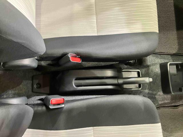 ミライースＸ　ＳＡIII４ＷＤ　アイドリングストップ　オートマチックハイビーム　衝突防止システム　ＬＥＤヘッドランプ　レーンアシスト　キーレスエントリー　記録簿　ワンオーナー　エアバッグ　エアコン　パワーステアリング　ＣＤ（北海道）の中古車