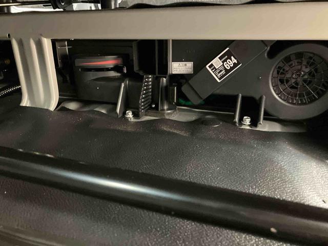 ハイゼットカーゴＤＸ４ＷＤ　アイドリングストップ　オートマチックハイビーム　衝突防止システム　レーンアシスト　キーレスエントリー　記録簿　ワンオーナー　エアバッグ　エアコン　パワーステアリング　パワーウィンドウ　ＡＢＳ（北海道）の中古車
