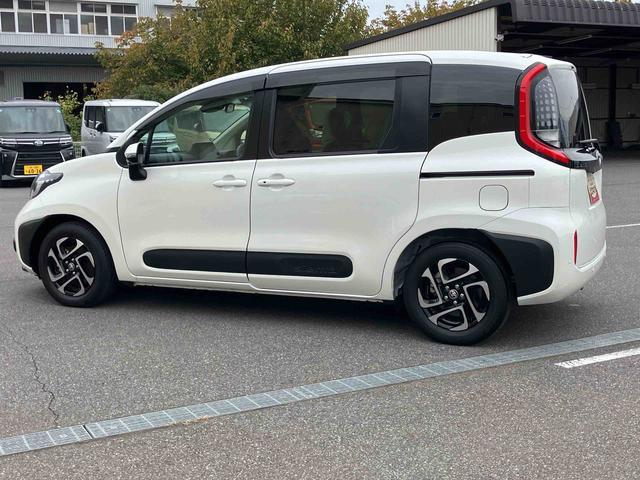 シエンタハイブリッドＺハイブリッド　１０．５インチディスプレイオーディオ　ナビ／ＴＶ／ＢＴ／ＵＳＢ　アドバンスドパーク　パノラミックビューモニター　前後ドラレコ　ＥＴＣ　全車速追従クルコン　オートライト　ＬＥＤヘッドライト（千葉県）の中古車