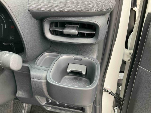 シエンタハイブリッドＺハイブリッド　１０．５インチディスプレイオーディオ　ナビ／ＴＶ／ＢＴ／ＵＳＢ　アドバンスドパーク　パノラミックビューモニター　前後ドラレコ　ＥＴＣ　全車速追従クルコン　オートライト　ＬＥＤヘッドライト（千葉県）の中古車