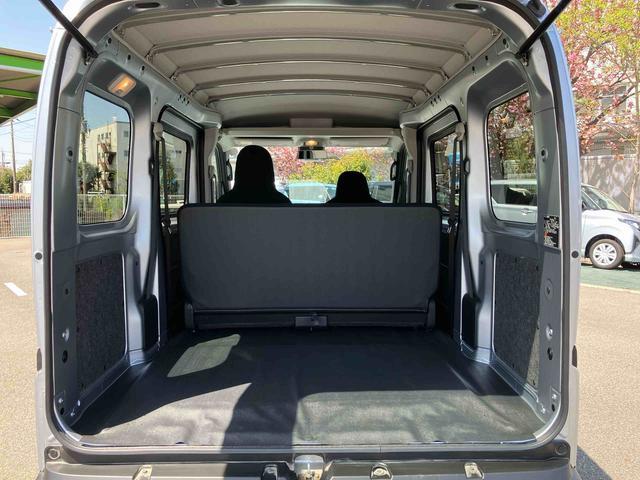 ハイゼットカーゴＤＸオーバーヘッドシェルフ・スマアシ・コーナーセンサー・オートライト・手引き式パーキングブレーキ・キーレス・マニュアルエアコン・ＡＭ／ＦＭラジオ・アイドリングストップ（千葉県）の中古車