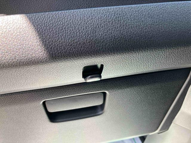 ハイゼットカーゴＤＸオーバーヘッドシェルフ・スマアシ・コーナーセンサー・オートライト・手引き式パーキングブレーキ・キーレス・マニュアルエアコン・ＡＭ／ＦＭラジオ・アイドリングストップ（千葉県）の中古車