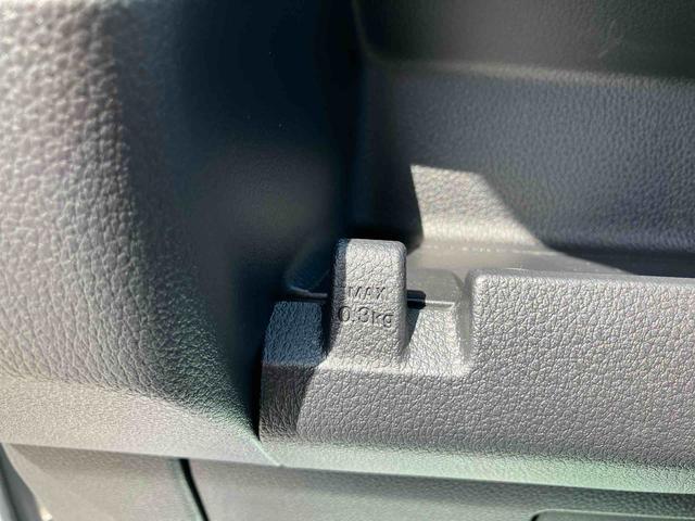 ハイゼットカーゴＤＸオーバーヘッドシェルフ・スマアシ・コーナーセンサー・オートライト・手引き式パーキングブレーキ・キーレス・マニュアルエアコン・ＡＭ／ＦＭラジオ・アイドリングストップ（千葉県）の中古車