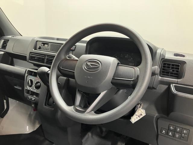 ハイゼットカーゴデラックス 4WD CVTスマートアシスト・コーナーセンサー・3モード電子制御4WD(CVT車)・荷室長1,915mm・荷室幅1,410mm・荷室高1,250mm・ハロゲンヘッドランプ・マニュアルエアコン(山梨県)の中古車