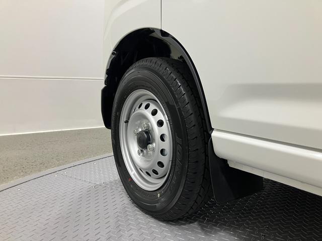 ハイゼットカーゴデラックス 4WD CVTスマートアシスト・コーナーセンサー・3モード電子制御4WD(CVT車)・荷室長1,915mm・荷室幅1,410mm・荷室高1,250mm・ハロゲンヘッドランプ・マニュアルエアコン(山梨県)の中古車