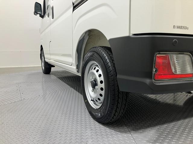 ハイゼットカーゴデラックス 4WD CVTスマートアシスト・コーナーセンサー・3モード電子制御4WD(CVT車)・荷室長1,915mm・荷室幅1,410mm・荷室高1,250mm・ハロゲンヘッドランプ・マニュアルエアコン(山梨県)の中古車