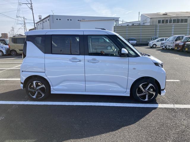 ムーヴＲＳキーフリーシステム　プッシュボタンスタート　ＬＥＤヘッドライト　１５インチアルミホイール　両側パワースライドドア　カラーマルチインフォメーションディスプレイ（静岡県）の中古車