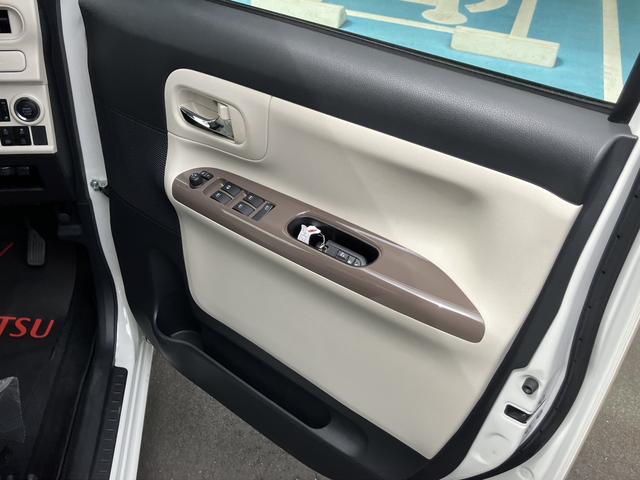 ムーヴキャンバスＧメイクアップリミテッド　ＳＡIII１４インチフルホイールキャップ　ＬＥＤヘッドランプ　キーフリーシステム　両側パワースライドドア　オートエアコン（プッシュ式）　オートライト　置きラクボックス（静岡県）の中古車