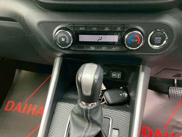 ロッキープレミアム１７インチアルミホイール　ＵＶＩＲカット遮音ガラス　フルＬＥＤヘッドランプ　革巻きステアリングホイール　本革シフトノブ　アクティブマルチインフォメーションメーター（静岡県）の中古車