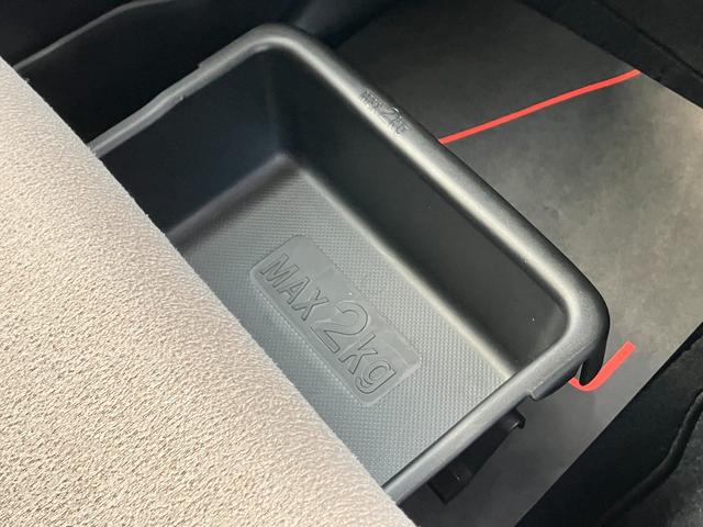 ムーヴキャンバスＧメイクアップＶＳ　ＳＡIII１４インチフルホイールキャップ　ＬＥＤヘッドランプ　キーフリーシステム　両側パワースライドドア　オートエアコン（プッシュ式）　オートライト　置きラクボックス（静岡県）の中古車