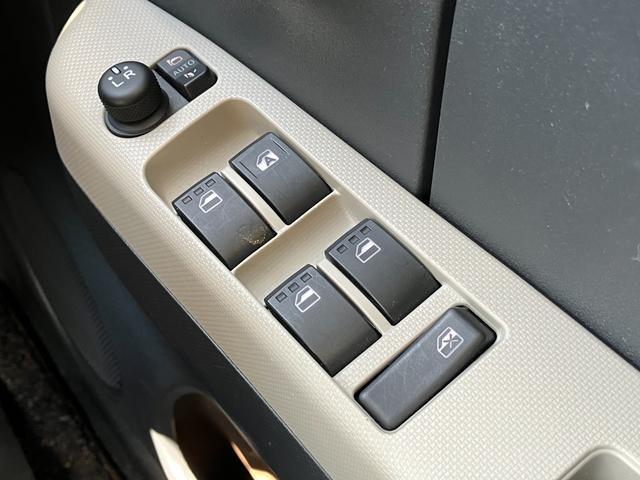 ミラトコットＧ　リミテッド　ＳＡIII１４インチフルホイールキャップ　オートエアコン（プッシュ式）　ＵＶ＆ＩＲカットガラス　キーフリーシステム　ＬＥＤヘッドランプ　ＵＳＢ電源ソケット（静岡県）の中古車