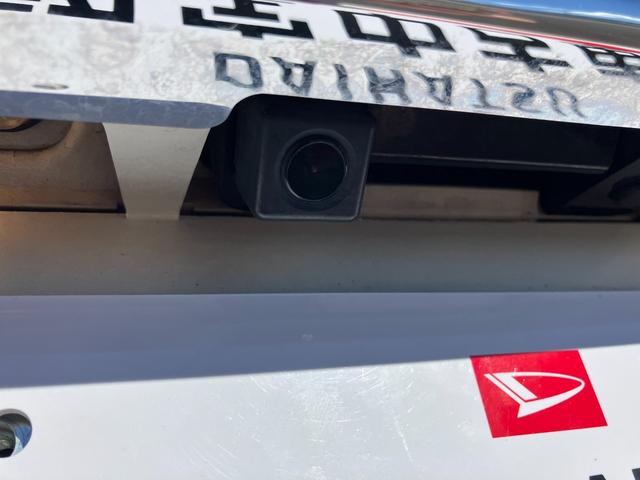 タントカスタムＲＳ１５インチアルミホイール　大型エアロバンパー　ＬＥＤヘッドランプ　オート格納式カラードドアミラー　本革巻ステアリングホイール　両側パワースライドドア（静岡県）の中古車