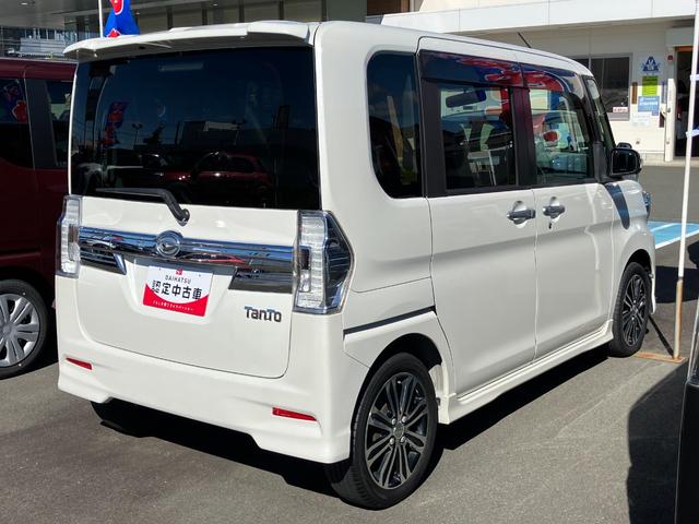 タントカスタムＲＳ１５インチアルミホイール　大型エアロバンパー　ＬＥＤヘッドランプ　オート格納式カラードドアミラー　本革巻ステアリングホイール　両側パワースライドドア（静岡県）の中古車